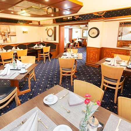 Hotel Restaurant New Neuenhof วุปปาทัล ภายนอก รูปภาพ