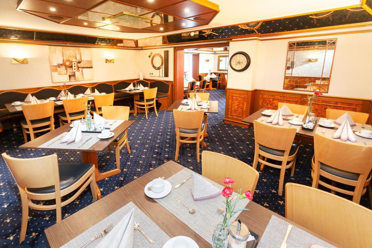 Hotel Restaurant New Neuenhof วุปปาทัล ภายนอก รูปภาพ